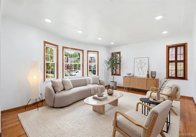 Photo 2 of Single family home for sale at 17337 Kentucky St, Detroit, MI 48221 | MLS# 20261074654 | Listing updated on 2026-10-15