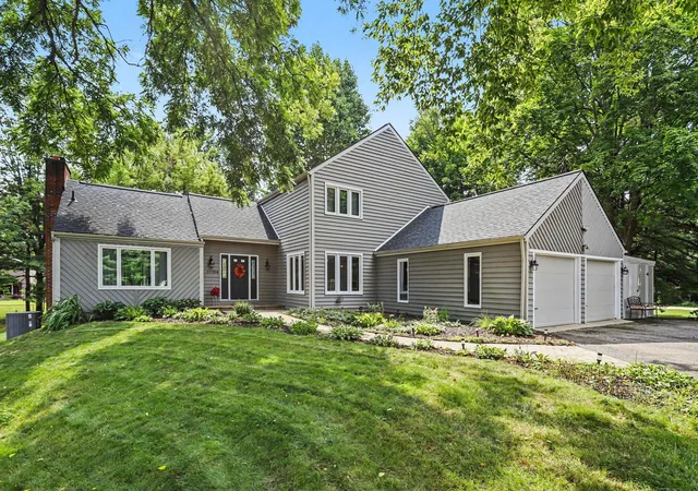 Photo 1 of Single family home for sale at 11104 Littlefield, Richland, MI 49083 | MLS# 66026049132 | Listing updated on 2026-10-06