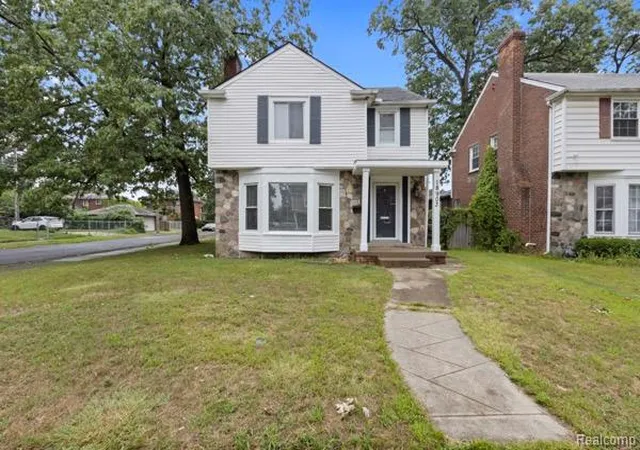 Photo 1 of Single family home for sale at 18903 Pinehurst St, Detroit, MI 48221 | MLS# 20261074679 | Listing updated on 2026-10-10