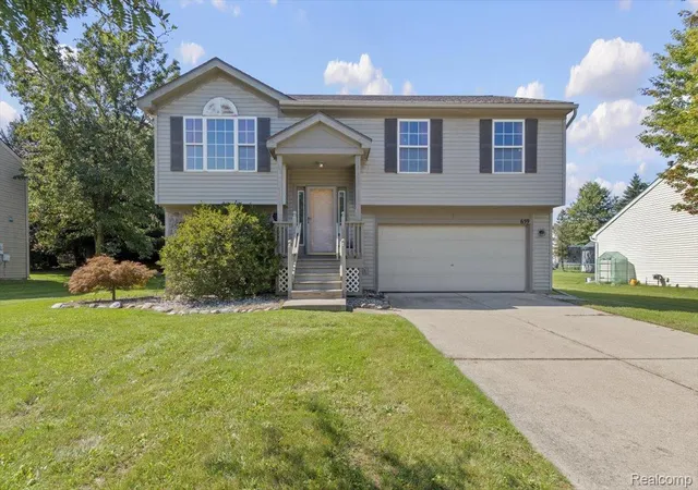 Single family home for sale at 659 Andover Woods Dr, Fenton, MI 48430 | MLS# 20261074694
