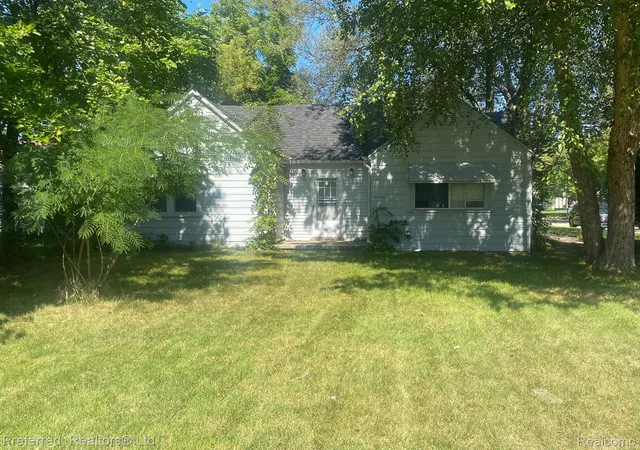 Photo 2 of Single family home for sale at 35706 Palmer Rd, Westland, MI 48186 | MLS# 20261074697 | Listing updated on 2026-10-19