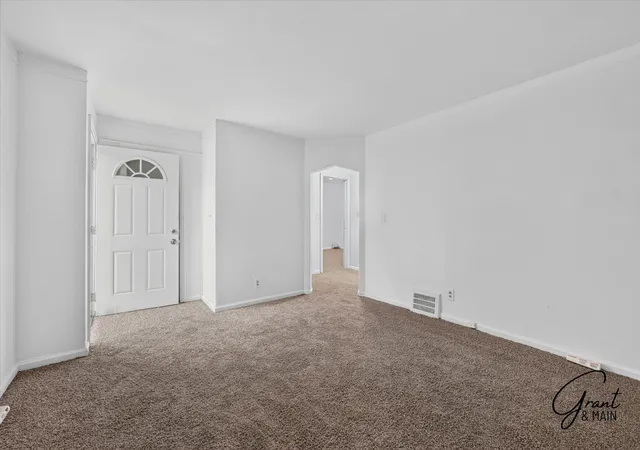 Photo 3 of Single family home for sale at 20101 Hickory St, Detroit, MI 48205 | MLS# 81026049167 | Listing updated on 2026-10-09