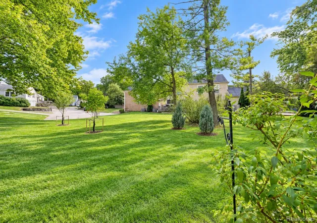 Photo 2 of Condo for sale at 1476 Saddle Ln, Rochester Hills, MI 48306 | MLS# 20261074708 | Listing updated on 2026-10-10