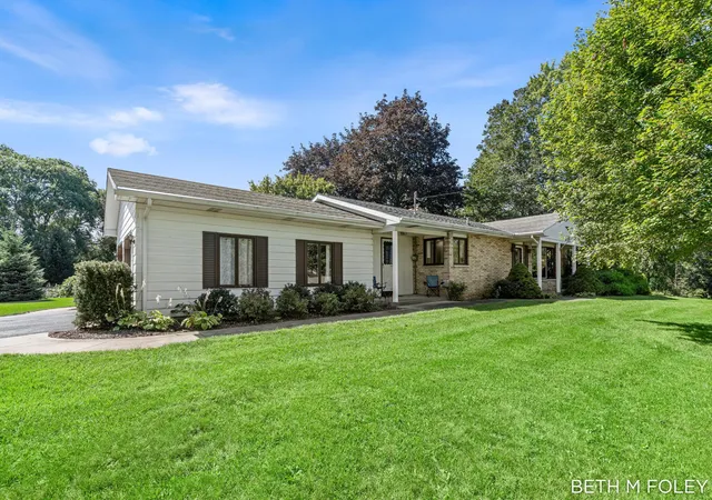 Photo 2 of Single family home for sale at 6162 147th Avenue, Holland, MI 49423 | MLS# 71026049170 | Listing updated on 2026-10-12