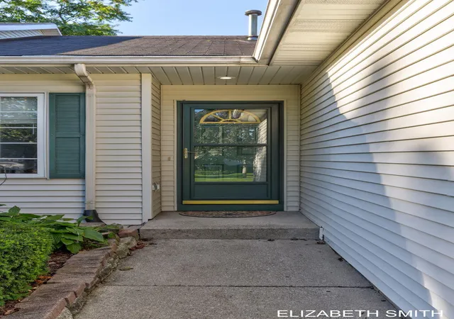 Photo 2 of Condo for sale at 434 Lincoln Ridge Dr #14, Holland, MI 49423 | MLS# 71026049169 | Listing updated on 2026-10-20