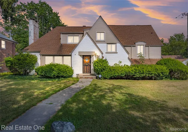 Photo 1 of Single family home for sale at 10035 W Outer Dr, Detroit, MI 48223 | MLS# 20261074730 | Listing updated on 2026-10-04