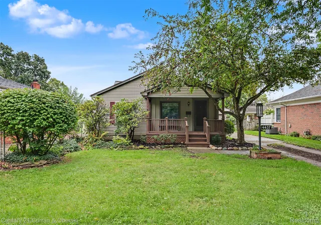 Photo 2 of Single family home for sale at 4437 Merrick St, Dearborn Heights, MI 48125 | MLS# 20261074738 | Listing updated on 2026-10-18