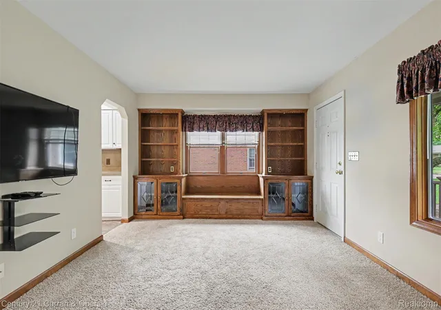 Photo 3 of Single family home for sale at 4437 Merrick St, Dearborn Heights, MI 48125 | MLS# 20261074738 | Listing updated on 2026-10-18