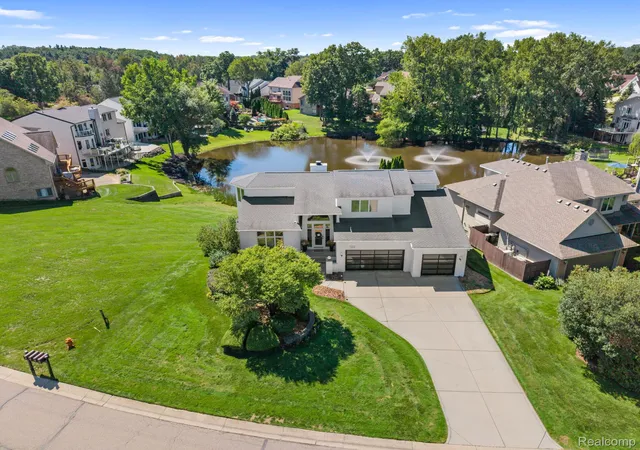 Photo 1 of Sale Pending at 1054 Forest Bay Dr, Waterford, MI 48328 | MLS# 20261074747 | Listing updated on 2026-10-05