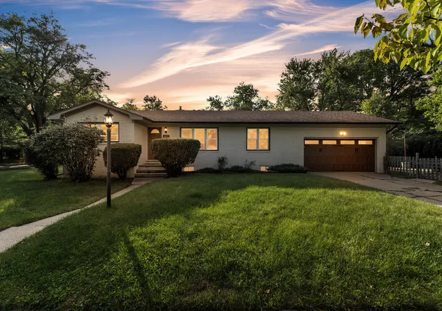 Photo 2 of Single family home for sale at 1601 Peach St, Ann Arbor, MI 48105 | MLS# 81026049219 | Listing updated on 2026-10-11