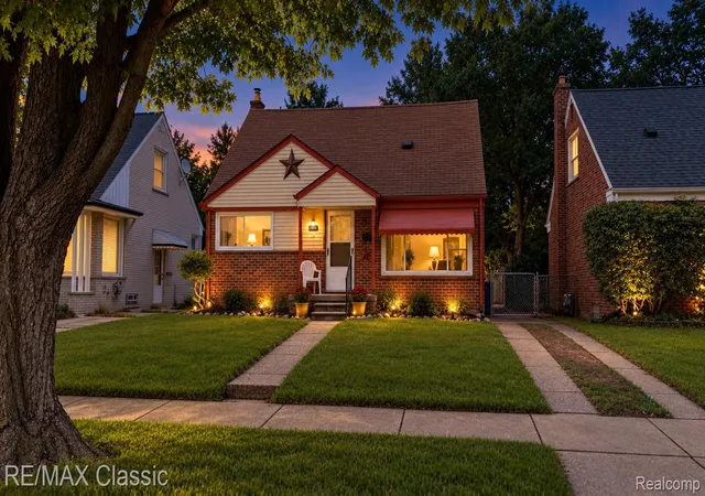 Photo 1 of Sale Pending at 17670 Indian, Redford, MI 48240 | MLS# 20261074755 | Listing updated on 2026-10-05