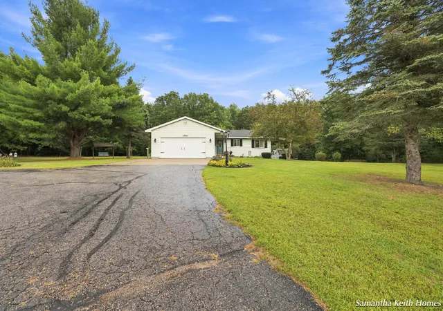 Photo 2 of Single family home for sale at 2481 S Greenville Rd, Greenville, MI 48838 | MLS# 65026049234 | Listing updated on 2026-10-09