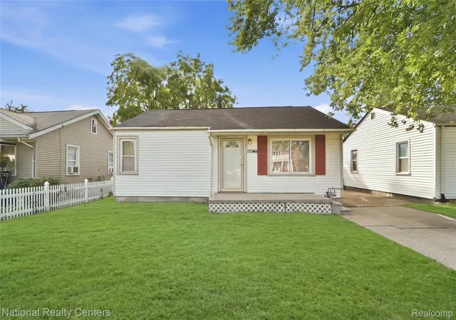 Photo 1 of Single family home for sale at 15340 Drysdale St, Southgate, MI 48195 | MLS# 20261074797 | Listing updated on 2026-10-05