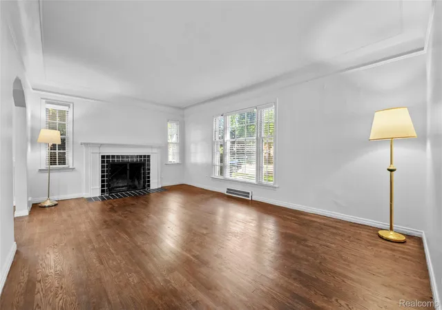 Photo 3 of Single family home for sale at 3963 Yorkshire Rd, Detroit, MI 48224 | MLS# 20261074800 | Listing updated on 2026-10-07