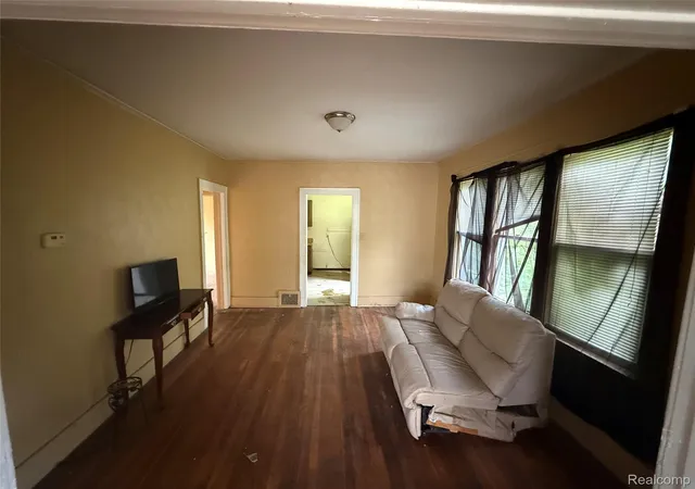 Photo 3 of Multi family home for sale at 593 Kitchener St, Detroit, MI 48215 | MLS# 20261074804 | Listing updated on 2026-10-16