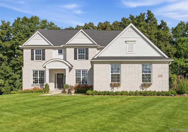 Photo 1 of Sale Pending at 1213 Palatine Dr, Oakland, MI 48363 | MLS# 20261074807 | Listing updated on 2026-10-11