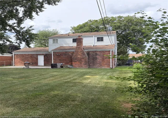 Photo 2 of Single family home for sale at 31648 Edgeworth Dr, Madison Heights, MI 48071 | MLS# 20261074862 | Listing updated on 2026-10-05