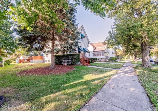 Photo 3 of Single family home for sale at 447 Walnut St, Wyandotte, MI 48192 | MLS# 20261074921 | Listing updated on 2026-10-18