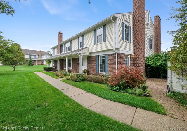 Photo 3 of Condo for sale at 42142 Roscommon St, Northville, MI 48167 | MLS# 20261074931 | Listing updated on 2026-10-10