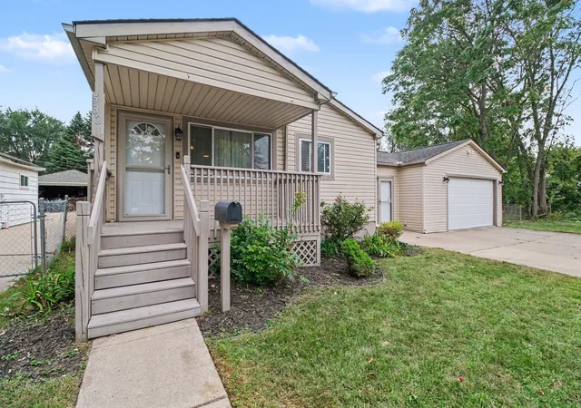Photo 2 of Single family home for sale at 5321 Bedford St, Dearborn Heights, MI 48125 | MLS# 55026049320 | Listing updated on 2026-10-09