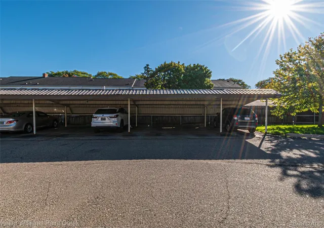 Photo 3 of Condo for sale at 31993 W 12 Mile Rd #313, Farmington Hills, MI 48334 | MLS# 20261074951 | Listing updated on 2026-10-15