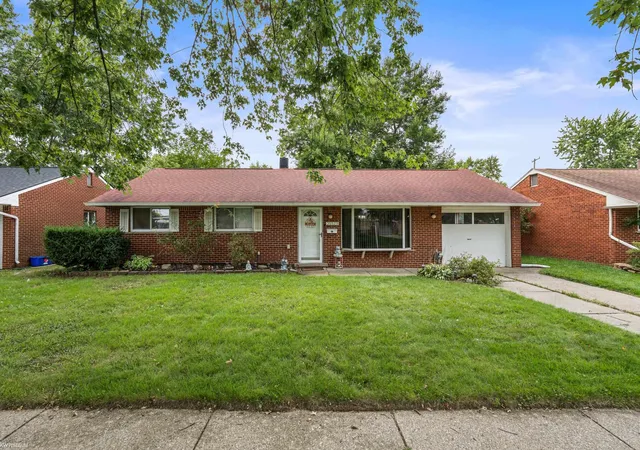 Photo 1 of Single family home for sale at 35529 Seville St, Clinton Township, MI 48035 | MLS# 58050221989 | Listing updated on 2026-10-07