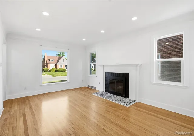 Photo 3 of Single family home for sale at 18941 Sussex St, Detroit, MI 48235 | MLS# 20261074973 | Listing updated on 2026-10-18