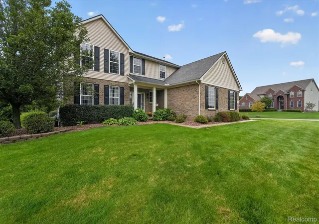 Photo 3 of Single family home for sale at 25475 Stanley Ln, South Lyon, MI 48178 | MLS# 20261075019 | Listing updated on 2026-10-07