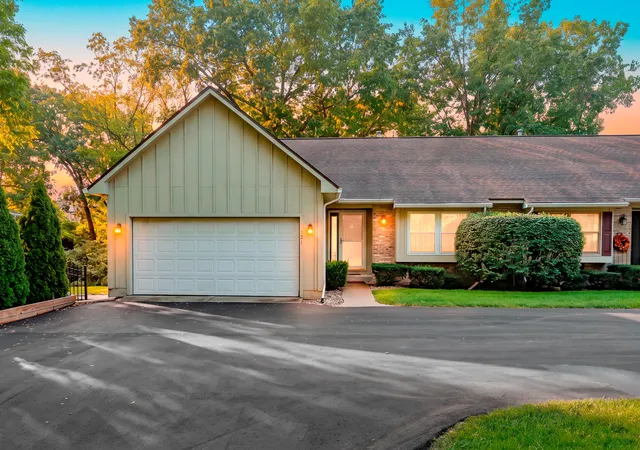 Photo 1 of Condo for sale at 321 Pratt Rd, Kalamazoo, MI 49001 | MLS# 66026049391 | Listing updated on 2026-10-07
