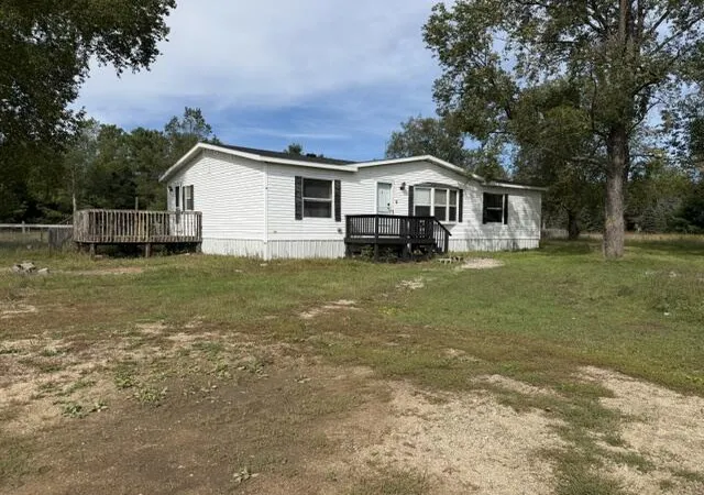 Photo 1 of Sale Pending at 2906 S 33 Road, Cadillac, MI 49601 | MLS# 72026049431 | Listing updated on 2026-10-29