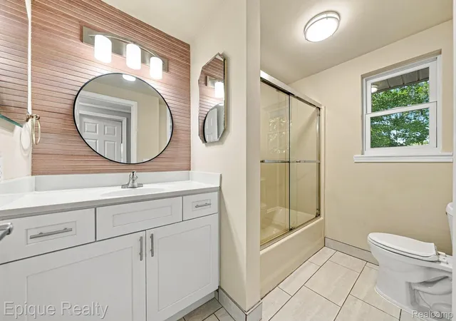 Photo 3 of Single family home for sale at 8580 Nancy Ave, Utica, MI 48317 | MLS# 20261075078 | Listing updated on 2026-10-18
