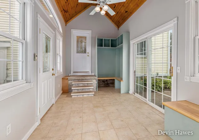 Photo 3 of Single family home for sale at 910 S Clay St, Greenville, MI 48838 | MLS# 65026049477 | Listing updated on 2026-10-15
