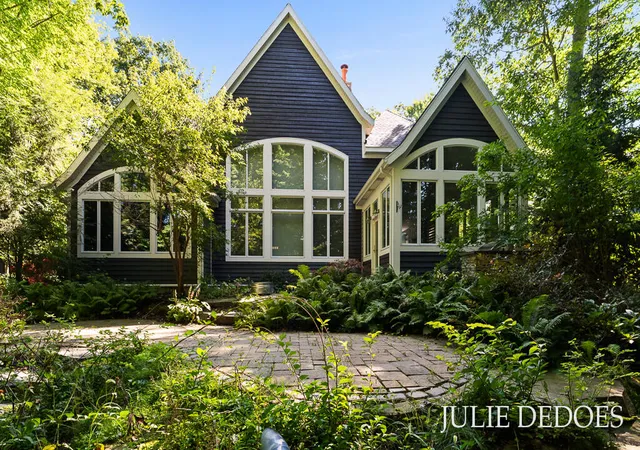Photo 2 of Mansion for sale at 10543 Lakeshore Dr, West Olive, MI 49460 | MLS# 71026049481 | Listing updated on 2026-10-05