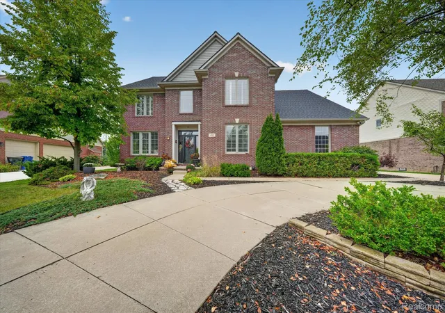 Photo 1 of Single family home for sale at 432 E Canford Park, Canton, MI 48187 | MLS# 20261075150 | Listing updated on 2026-10-11