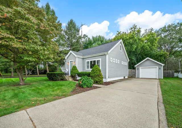 Single family home for sale at 4604 Cleveland Ave, Stevensville, MI 49127 | MLS# 69026049511