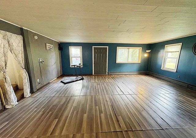Photo 2 of Single family home for sale at 1430 3rd Avenue, Howell, MI 48843 | MLS# 77080073632 | Listing updated on 2026-10-13