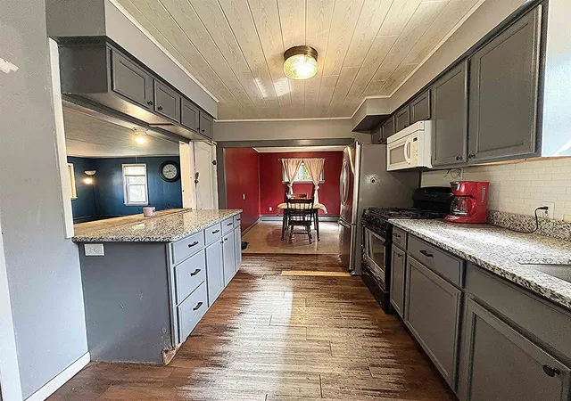 Photo 3 of Single family home for sale at 1430 3rd Avenue, Howell, MI 48843 | MLS# 77080073632 | Listing updated on 2026-10-13