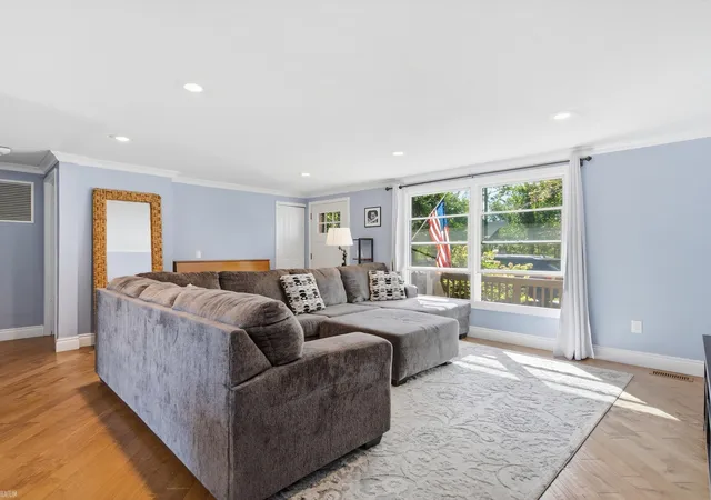 Photo 1 of Sale Pending at 2789 Hickory Lawn Rd, Rochester Hills, MI 48307 | MLS# 58050222077 | Listing updated on 2026-10-05