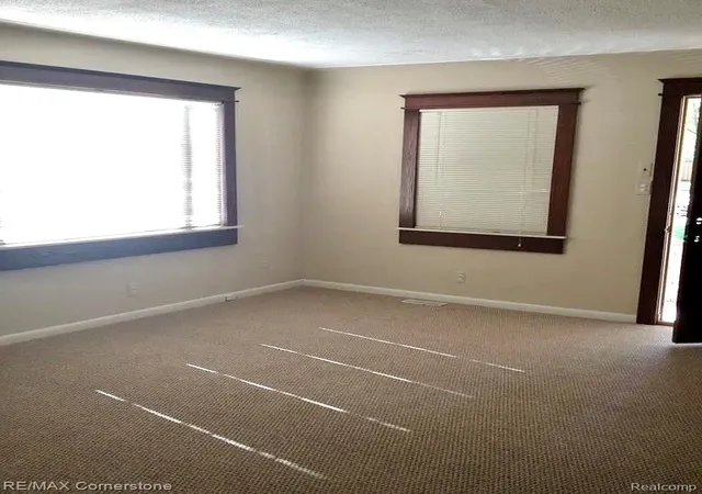 Photo 2 of Single family home for sale at 37546 Palmer Rd, Westland, MI 48186 | MLS# 20261075255 | Listing updated on 2026-10-09