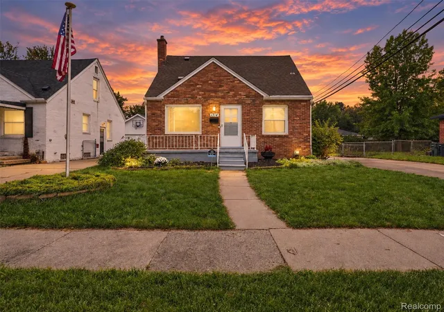 Photo 1 of Single family home for sale at 1714 Harwood Ave, Royal Oak, MI 48067 | MLS# 20261075282 | Listing updated on 2026-10-10