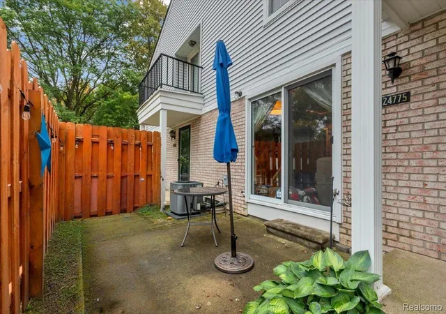 Photo 3 of Condo for sale at 24775 Meadow Crk Dr, Harrison Township, MI 48045 | MLS# 20261075292 | Listing updated on 2026-10-05