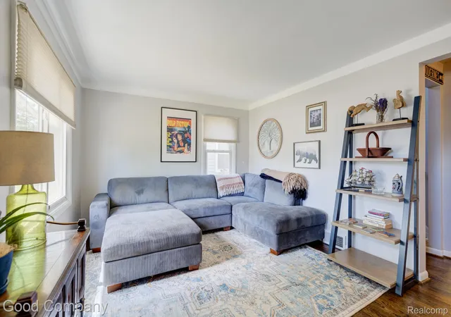 Photo 3 of Single family home for sale at 421 Channing St, Ferndale, MI 48220 | MLS# 20261075311 | Listing updated on 2026-10-22