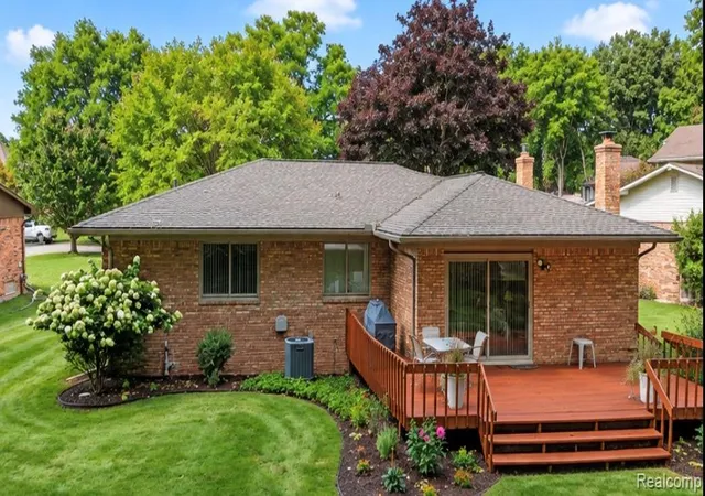 Photo 3 of Single family home for sale at 14482 Parklane St, Livonia, MI 48154 | MLS# 20261075314 | Listing updated on 2026-10-09