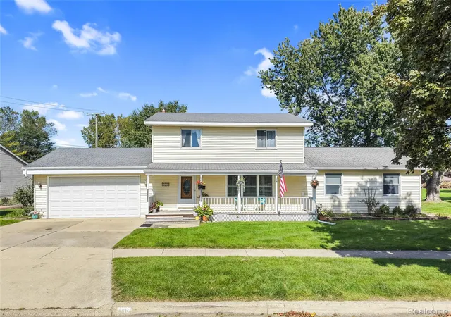 Photo 1 of Single family home for sale at 310 Browning Dr, Howell, MI 48843 | MLS# 20261075317 | Listing updated on 2026-10-12