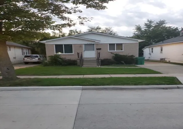 Photo 1 of Single family home for sale at 21835 Nevada Ave, Eastpointe, MI 48021 | MLS# 58050222144 | Listing updated on 2026-10-16