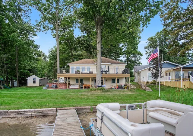 Photo 1 of Single family home for sale at 111 Maple Ave, Stanton, MI 48888 | MLS# 65026049661 | Listing updated on 2026-10-21