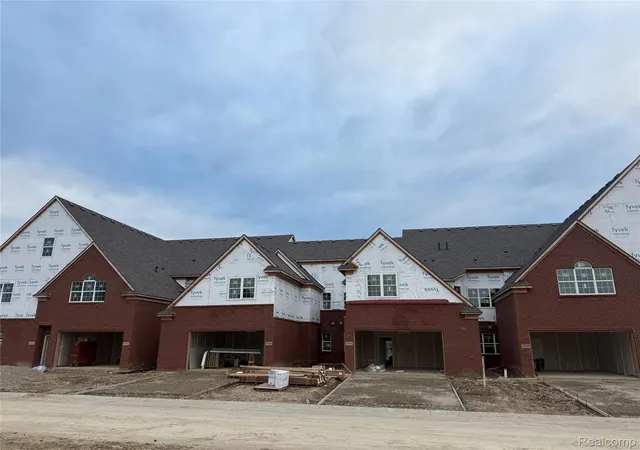 Photo 1 of Condo for sale at 4514 Southbridge Dr #575, Canton, MI 48188 | MLS# 20261075368 | Listing updated on 2026-10-19