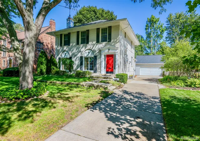 Photo 2 of Single family home for sale at 1258 Bedford Rd, Grosse Pointe Park, MI 48230 | MLS# 20261075396 | Listing updated on 2026-10-18