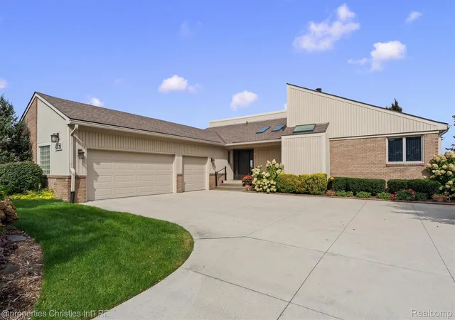 Photo 1 of Sale Pending at 3667 23 Mile Rd, Shelby Township, MI 48316 | MLS# 20261075408 | Listing updated on 2026-10-17