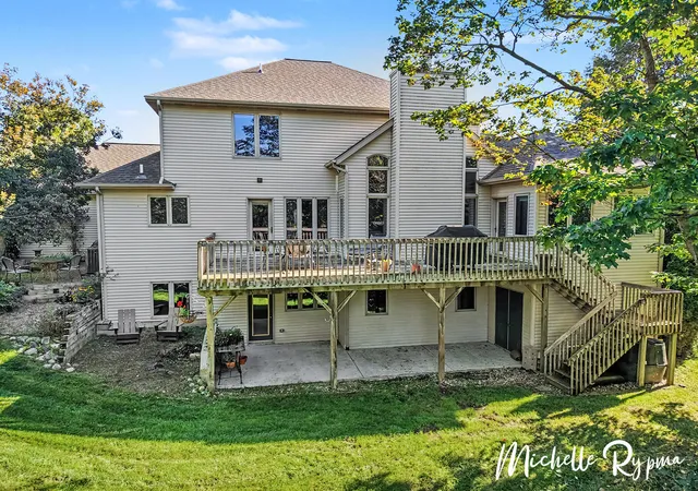 Photo 3 of Single family home for sale at 3541 Elk Dr, Zeeland, MI 49464 | MLS# 71026049699 | Listing updated on 2026-10-06
